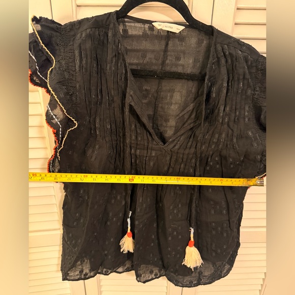 ACOS&A flutter sleeve top NWOT - Picture 4 of 5